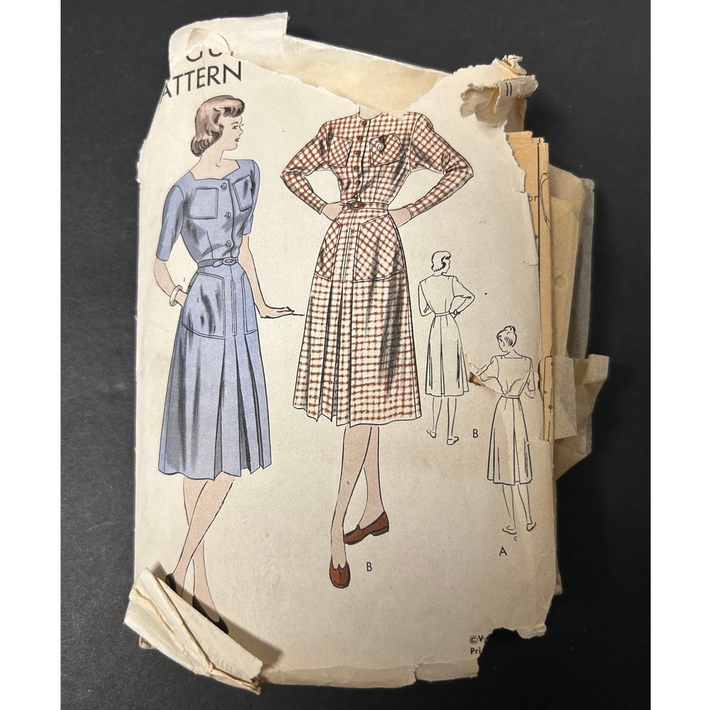 Vintage 1930-1940s Vogue 5796 Sewing Pattern Size 14 Bust 32 Dress RARE